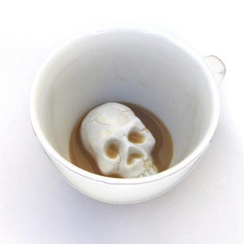 Tazza scherzo teschio bianco